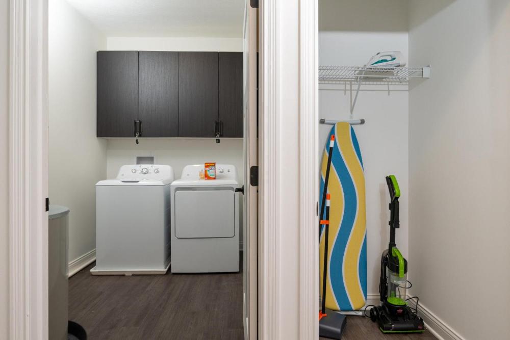 Grandeur Unit Royal 103
